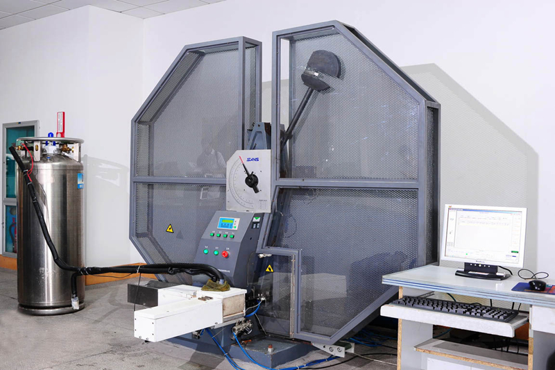 MÁQUINA DE PRUEBA DE IMPACTO